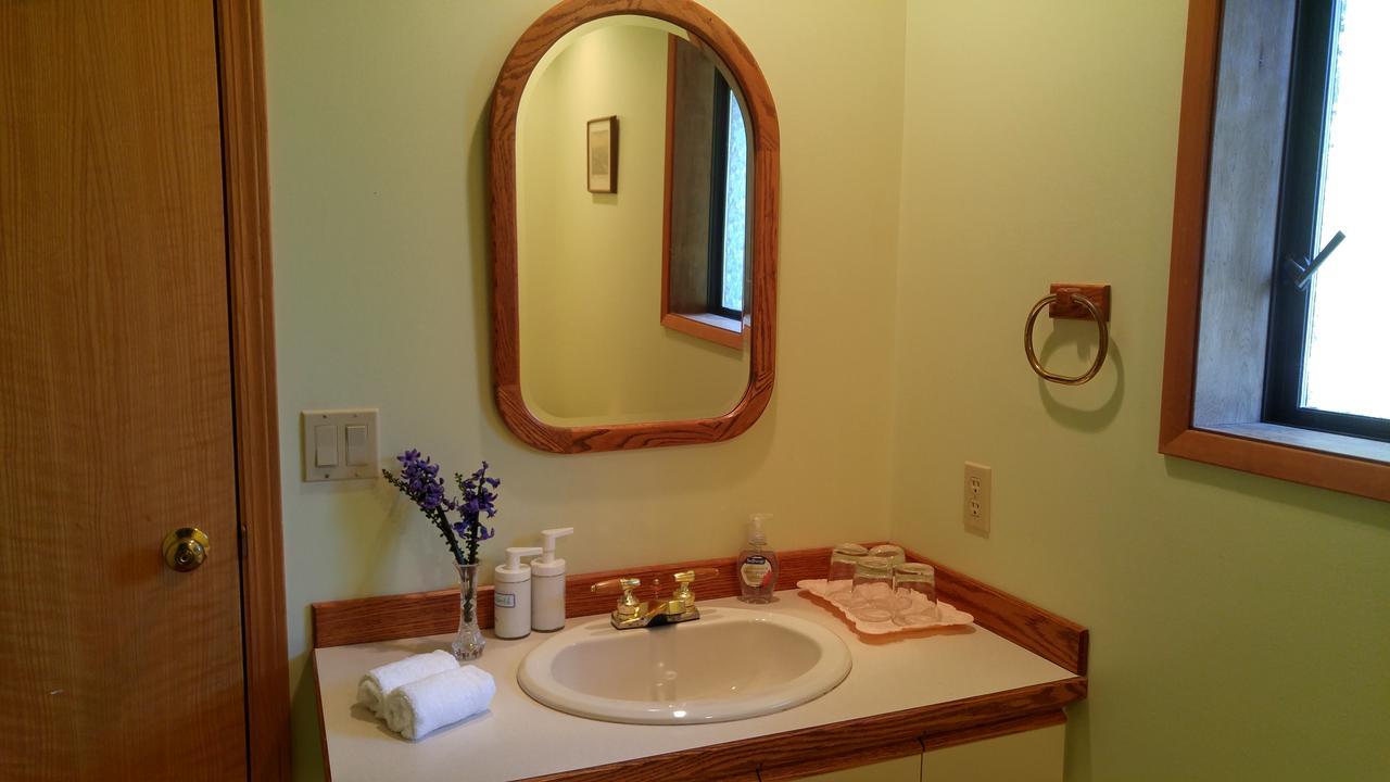 Sunshine Coast Treetop B&B Sechelt Exteriér fotografie