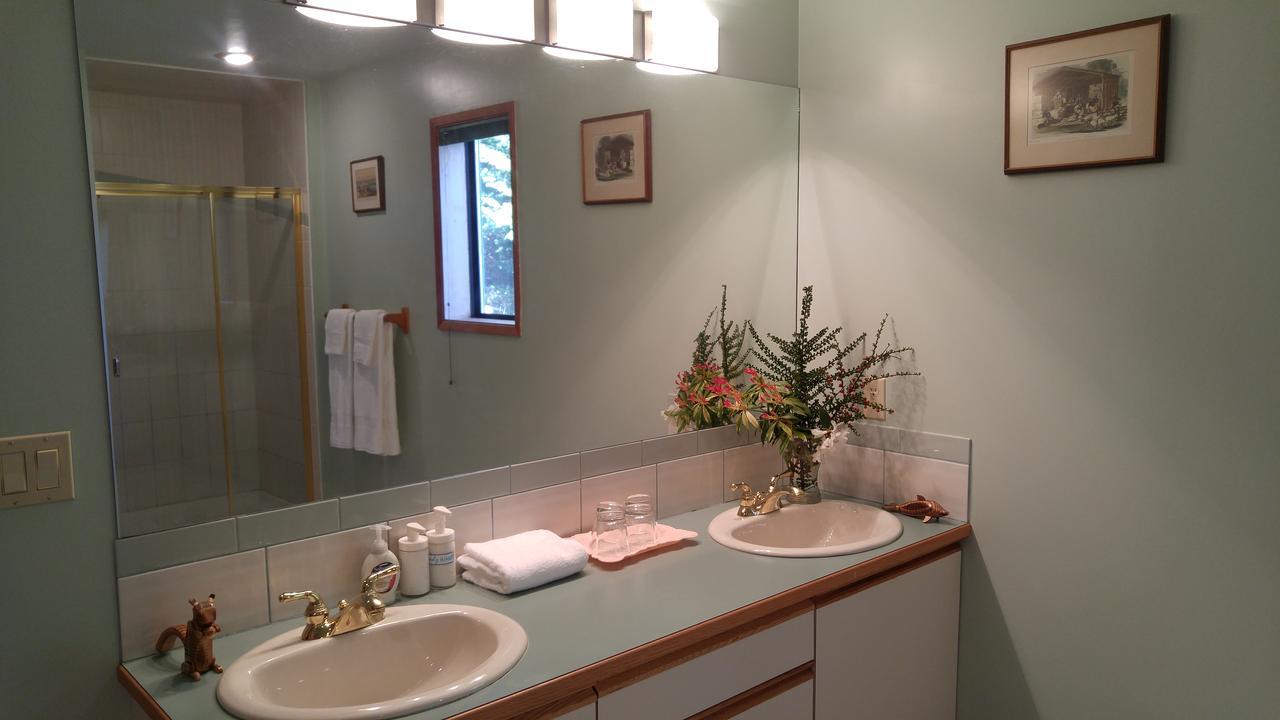 Sunshine Coast Treetop B&B Sechelt Exteriér fotografie